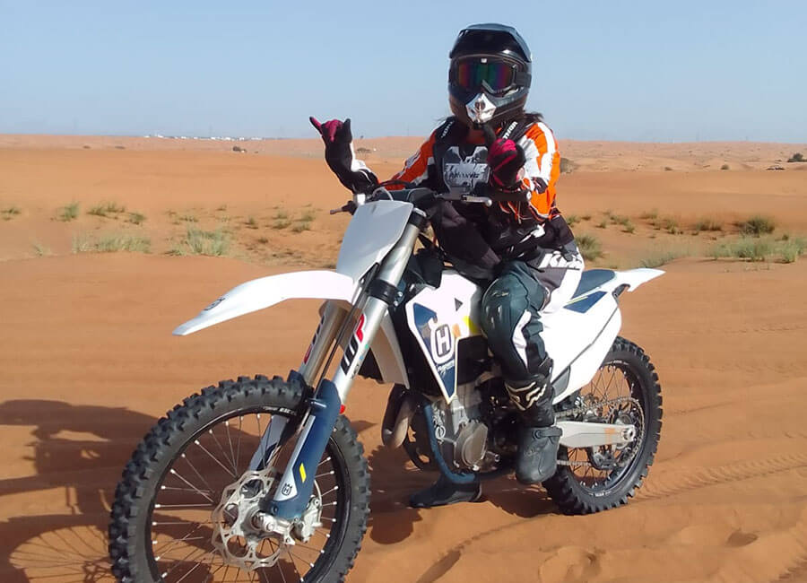 12-husqvarna-dirt-bike-action-dubai